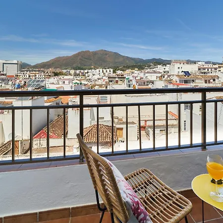 Luminoso En Primera Linea De Playa En *