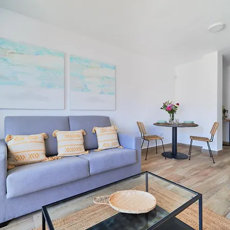 Апартаменты Luminoso En Primera Linea De Playa En Эстепона