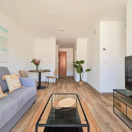 Luminoso En Primera Linea De Playa En