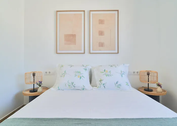 Luminoso En Primera Linea De Playa En Apartment Estepona