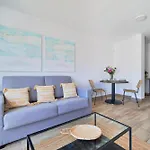 Apartment Luminoso En Primera Linea De Playa En Estepona